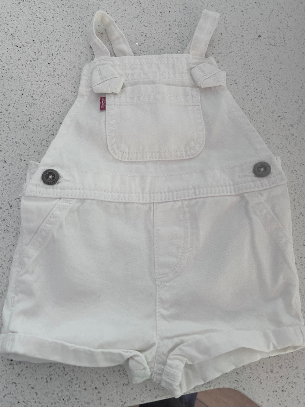 Levi’s baby shortall sz 9m